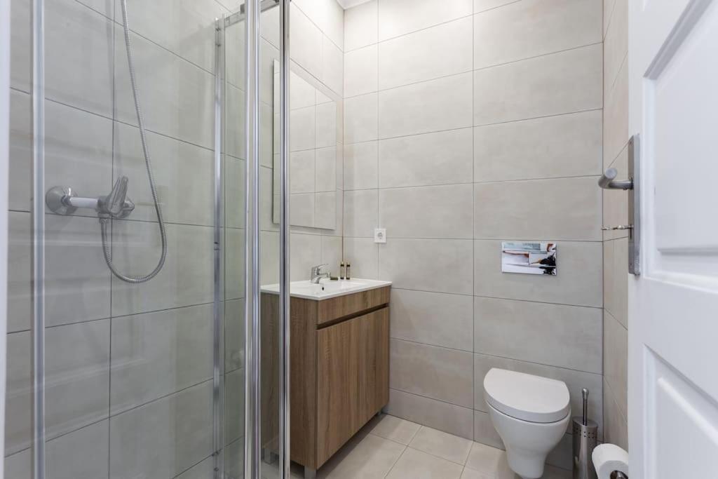 Spacious Tailor Made Flat In Areeiro * Lisbon